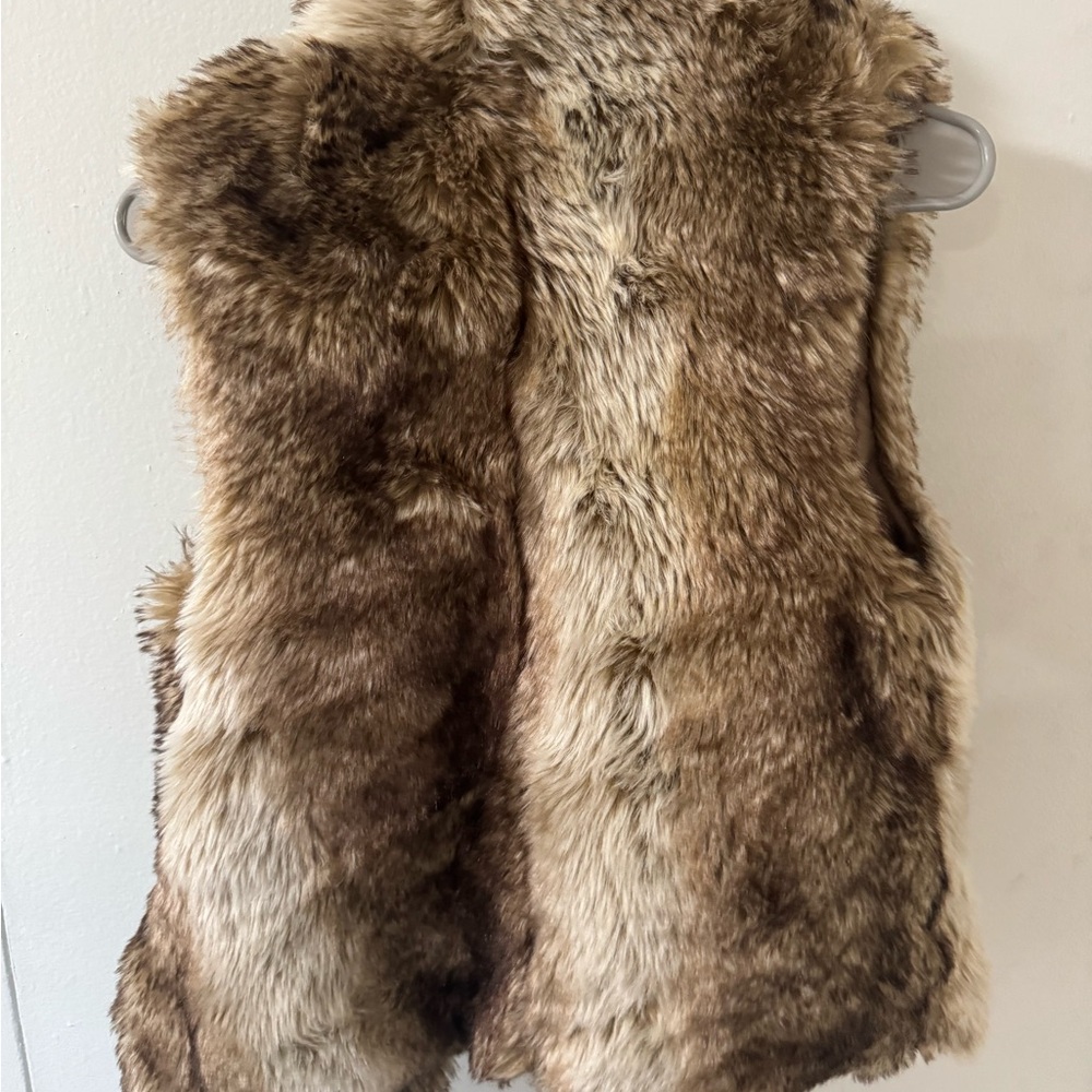 Forever 21 Faux Fur Vest in Tan - Picture 5 of 5